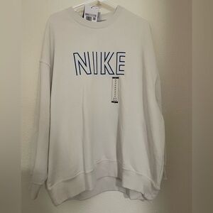 Women's Oversized Crew-Neck French Terry Sweatshirt
Size: XS (0–2) NWT